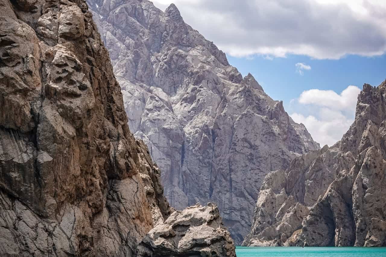 دليل السياحة في قيرغستان - Sky Life Holidays - سكاي لايف للعطلات منطقة في نارين