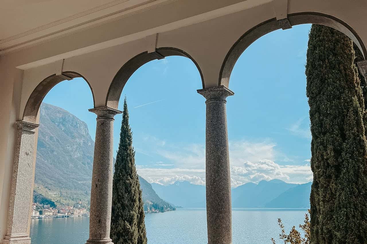 دليل السياحة في إيطاليا - Sky Life Holidays - سكاي لايف للعطلات واجهه بحيرة في كومو