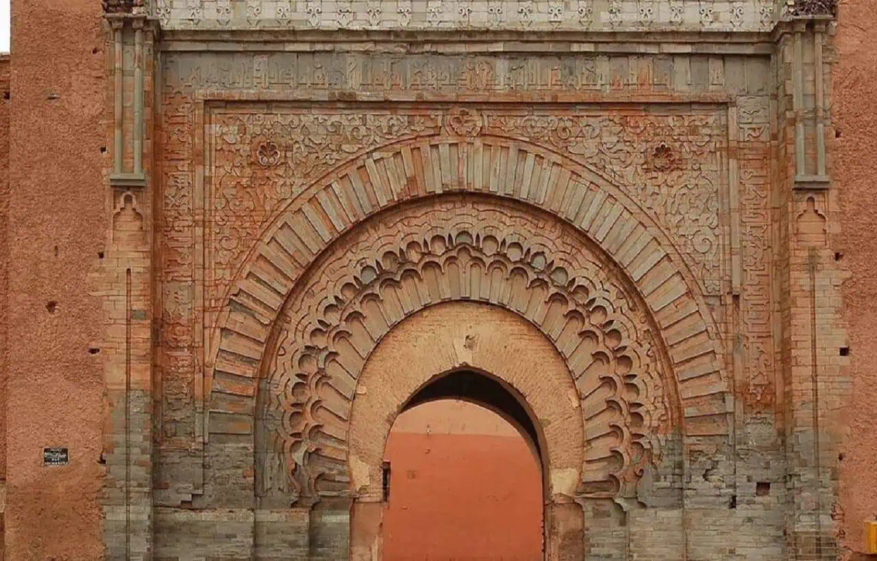 دليل السياحة في كازابلانكا - Sky Life Holidays - سكاي لايف للعطلات باب مراكش