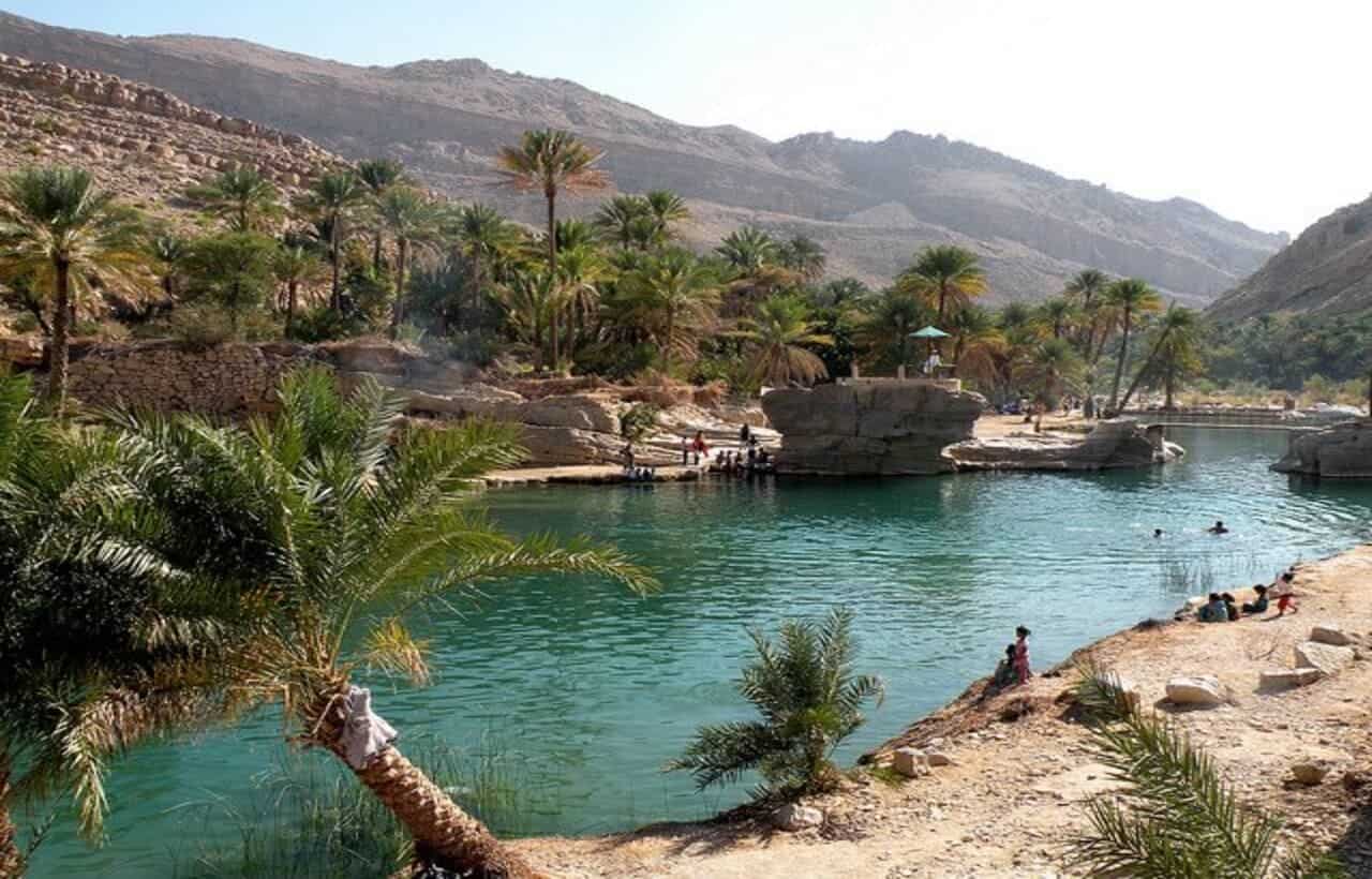 السياحة في مسقط.. رحلة بين المعالم التاريخية والأسواق النابضة بالحياة - Sky Life Holidays - سكاي لايف للعطلات أفضل الأنشطة الترفيهية في مسقط للشباب