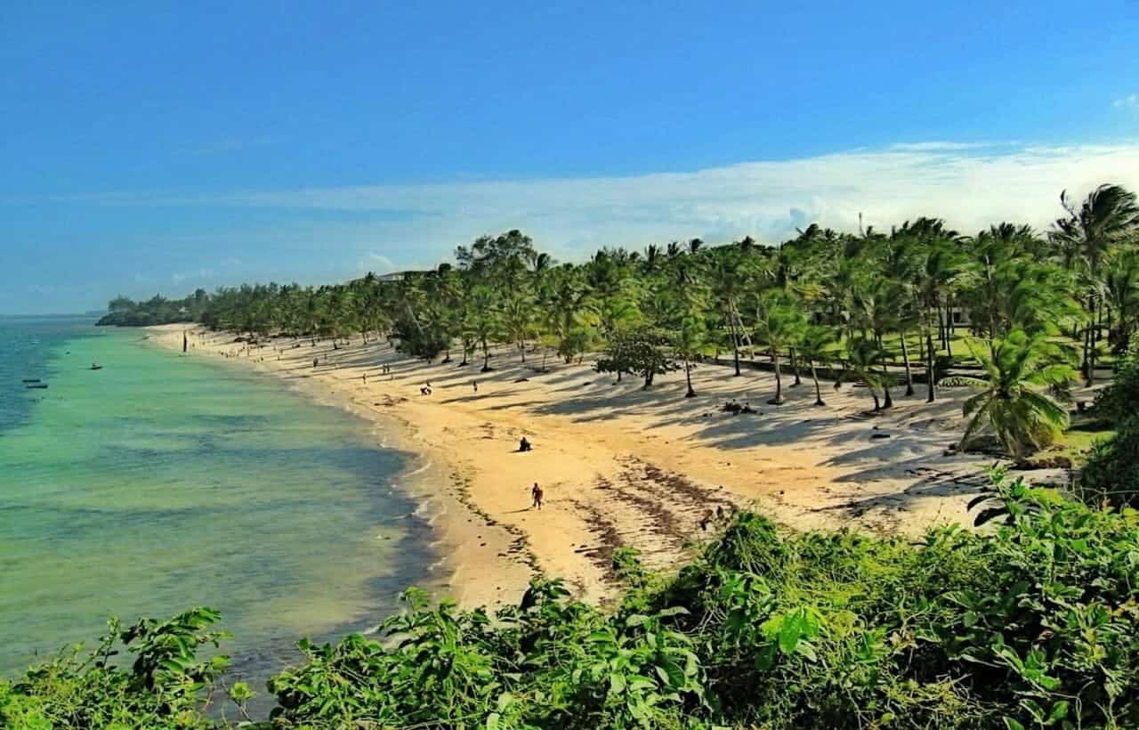 دليل السياحة في ساحل العاج - Sky Life Holidays - سكاي لايف للعطلات شاطئ أسيني