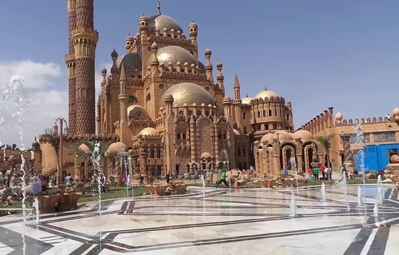 شرم الشيخ سياحة.. جنة البحر الأحمر الساحرة - Sky Life Holidays - سكاي لايف للعطلات أهم المعالم الدينية في شرم الشيخ