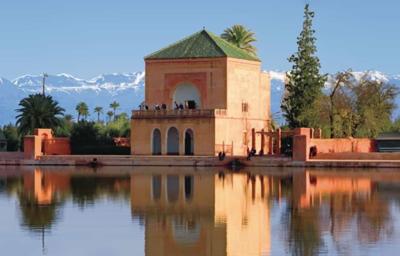 السياحة في مراكش.. استمتع بجمال المدينة الحمراء وتراثها العريق - Sky Life Holidays - سكاي لايف للعطلات حدائق المنارة