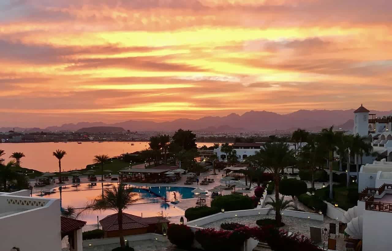شرم الشيخ سياحة.. جنة البحر الأحمر الساحرة - Sky Life Holidays - سكاي لايف للعطلات خليج القرش