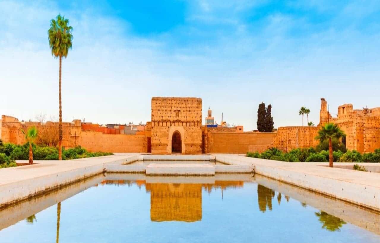 السياحة في مراكش.. استمتع بجمال المدينة الحمراء وتراثها العريق - Sky Life Holidays - سكاي لايف للعطلات قصر البديع مراكش