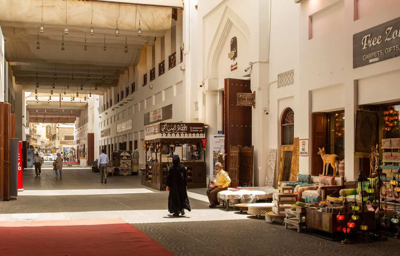 السياحة في البحرين.. رحلة لا تنسى بين الحضارة والجمال - Sky Life Holidays - سكاي لايف للعطلات باب البحرين
