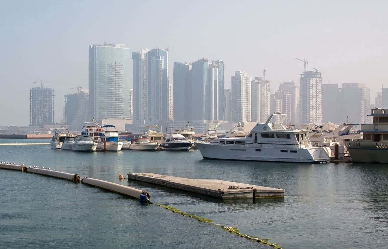 السياحة في البحرين.. رحلة لا تنسى بين الحضارة والجمال - Sky Life Holidays - سكاي لايف للعطلات كورنيش المارينا المنامة البحرين