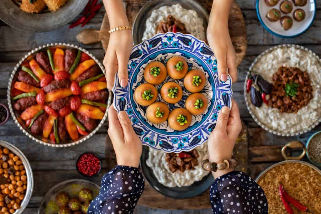 أفضل 6 مطاعم حلال في سوتشي روسيا 2025 - Sky Life Holidays - سكاي لايف للعطلات مطاعم حلال في سوتشي
