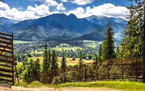 Poland - Sky Life Holidays - سكاي لايف للعطلات download - Poland