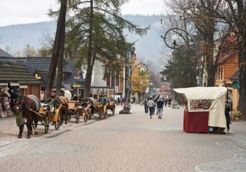 Poland - Sky Life Holidays - سكاي لايف للعطلات gosciniec skorusa zakopane 1024x683 1 - Poland